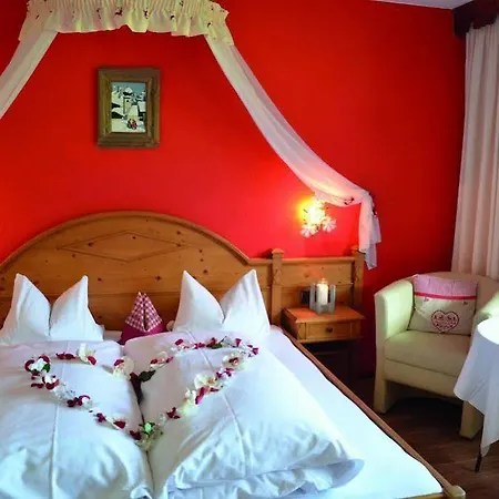 Konukevi Gastehaus Holzner Walchsee